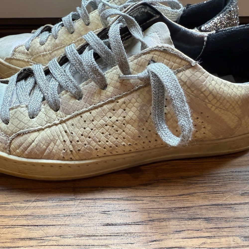 P448 Women's Athletic Shoes - Gray and Cream - Picture 6 of 6